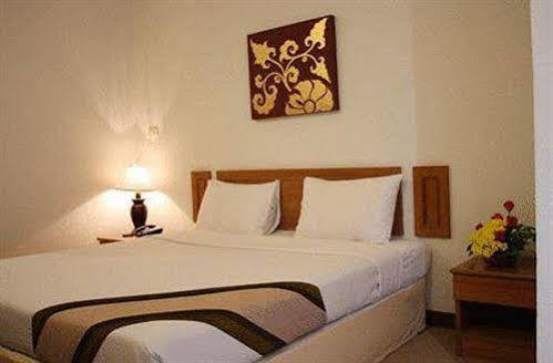 Sinthana Hotel 3*